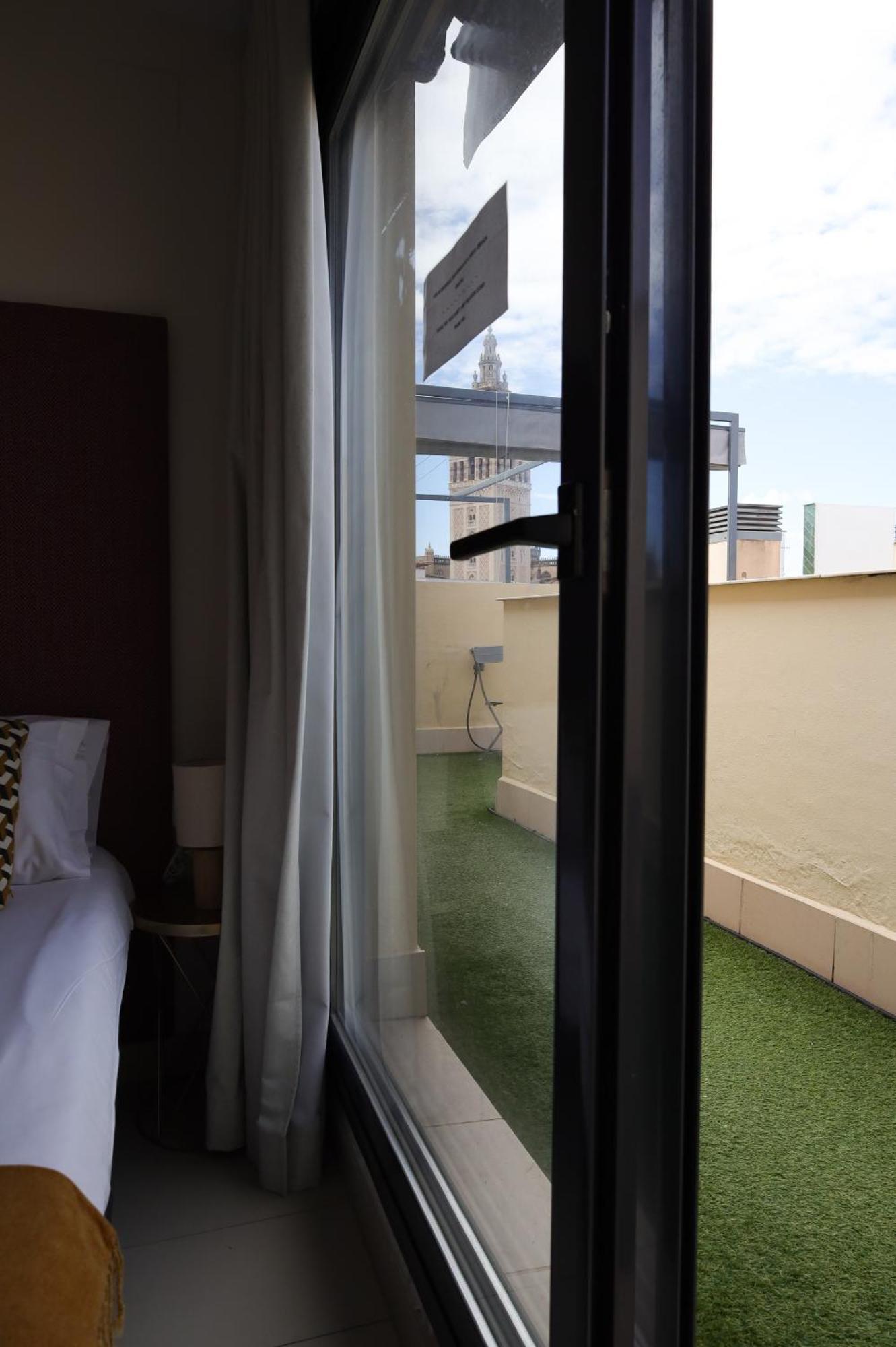 Guzman El Bueno Suites Σεβίλλη Εξωτερικό φωτογραφία